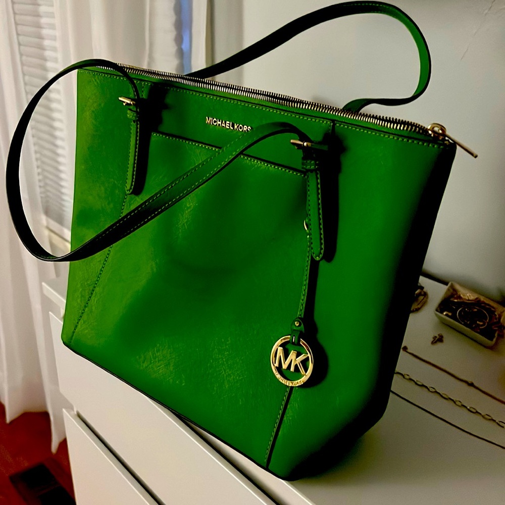 Kelly green purse